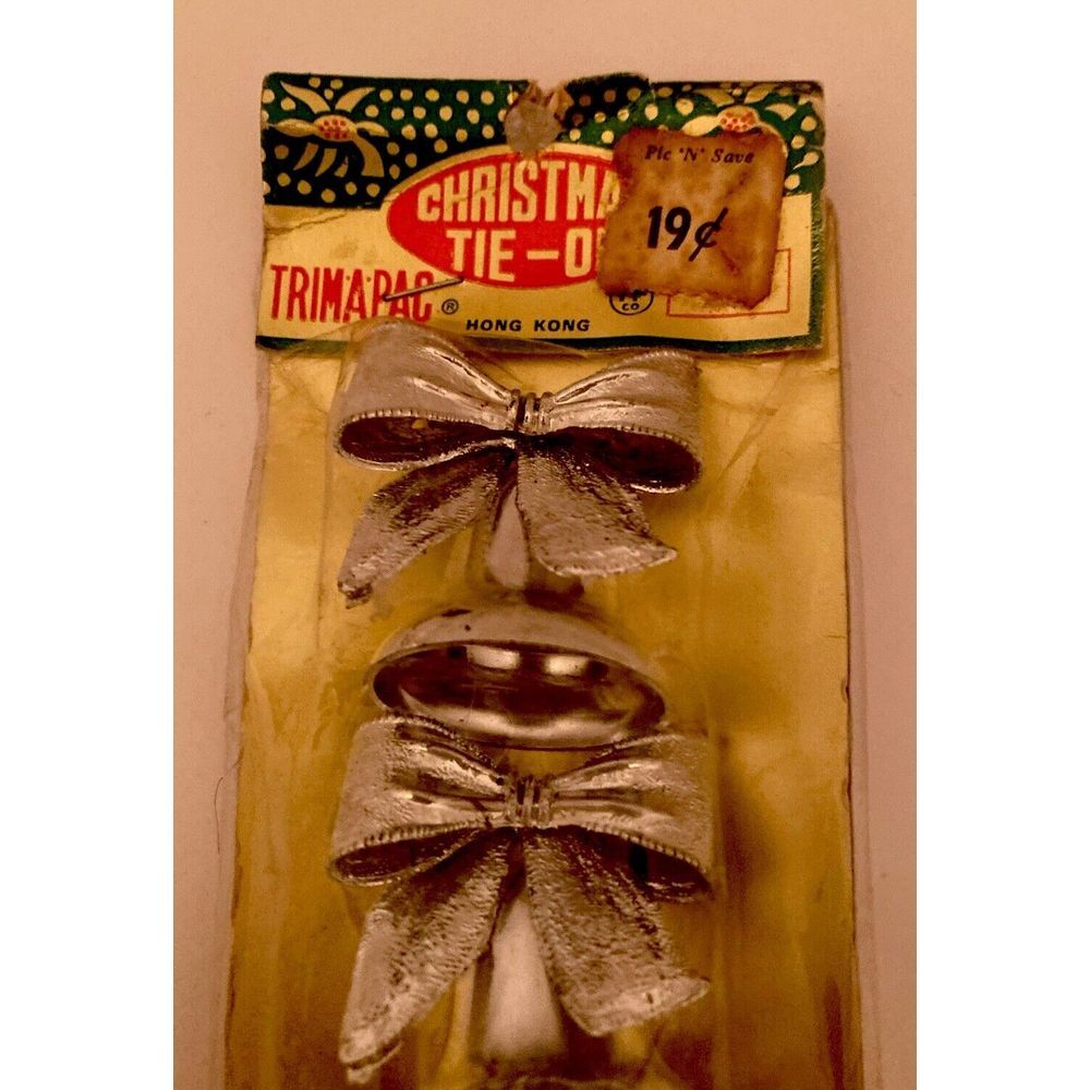 Vintage Christmas Holiday TRIMAPAC Silver Glitter Bells With Bows Original Pack